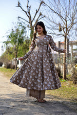 Thumbnail for Aayaa Pure Cotton Silk Suit With Heavy Digital Print - Multi Color - Distacart