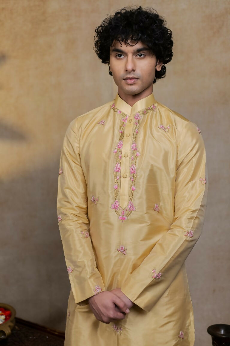 Semi Pattu Gold Padmajaal Kurta Set By Hilo Design