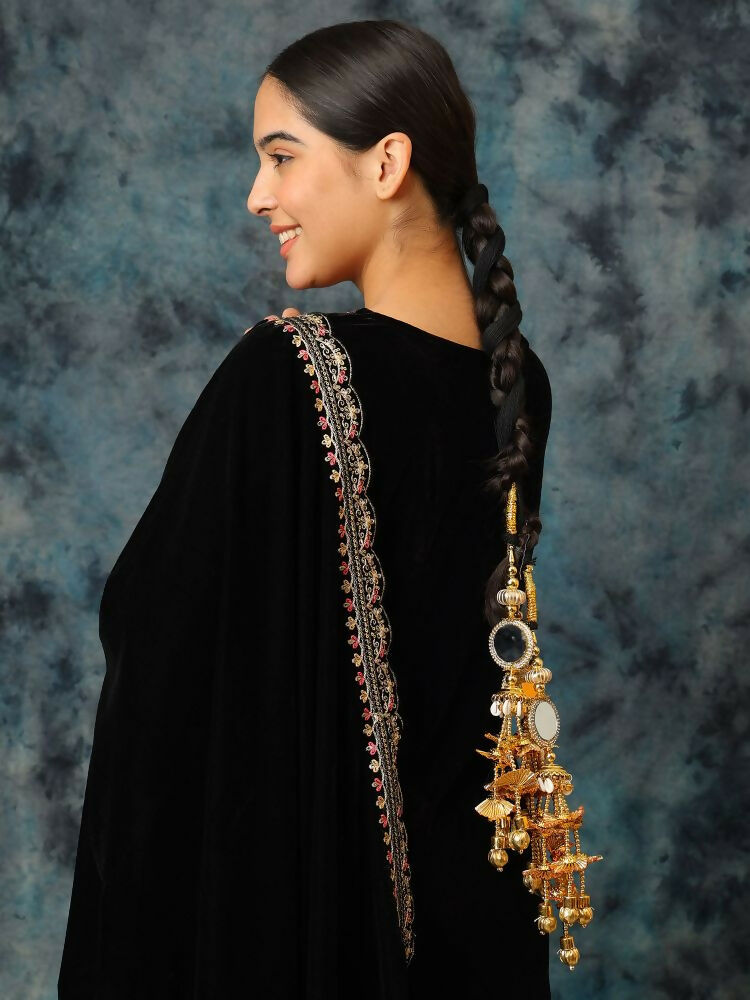 Ruby Raang Gold Gota Pati Work And Black Thread And Shells With Gold Stones Ghungroo - Distacart