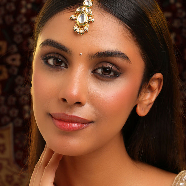 Ruby Raang Roshni Maang Tikka - Distacart