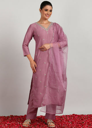 Aavyora Women’s Lavender Embroidered Kurta Set with Dupatta
