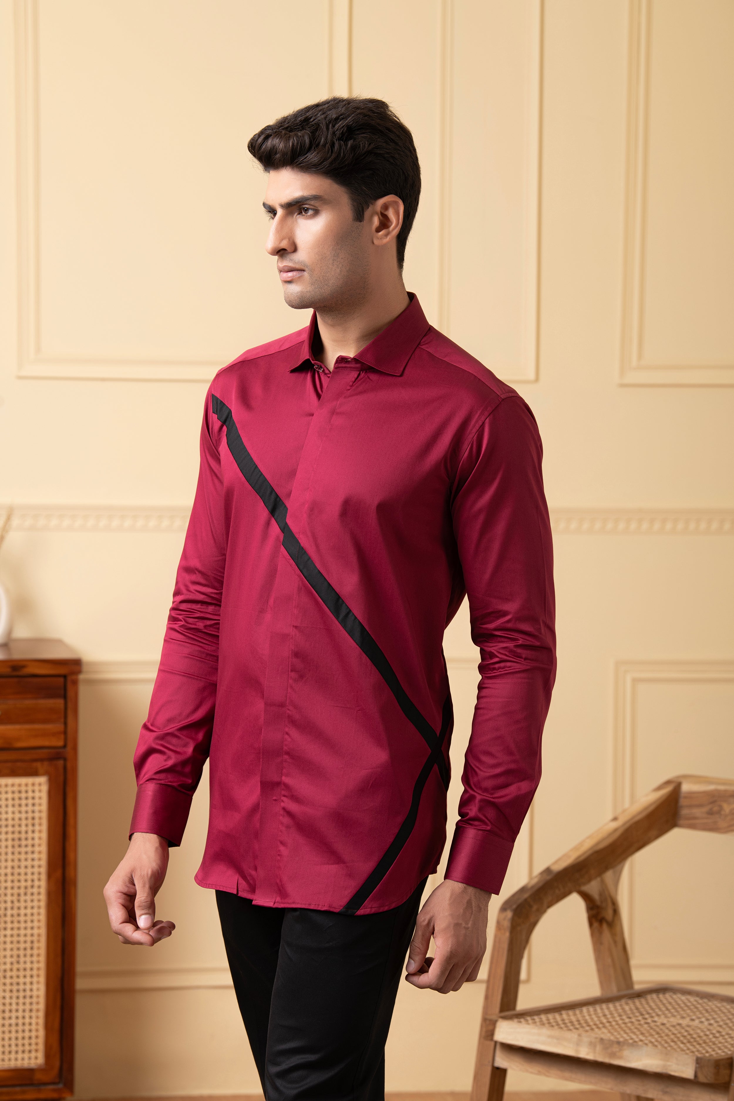 Red Shirt With V-Shaped Black Strip by Hilo Design - Distacart