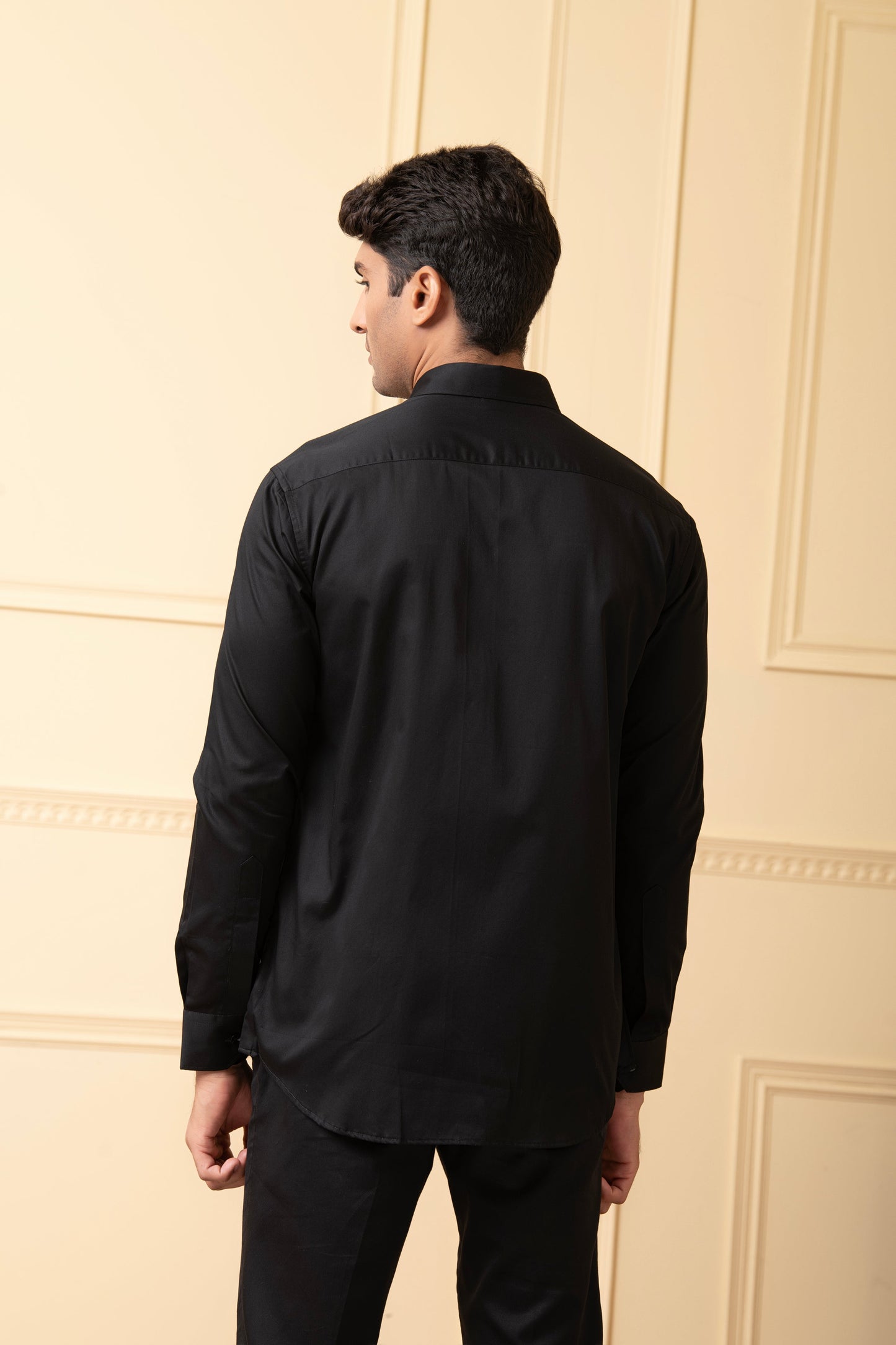 Black Shirt With V-Shaped Grey Strip by Hilo Design - Distacart
