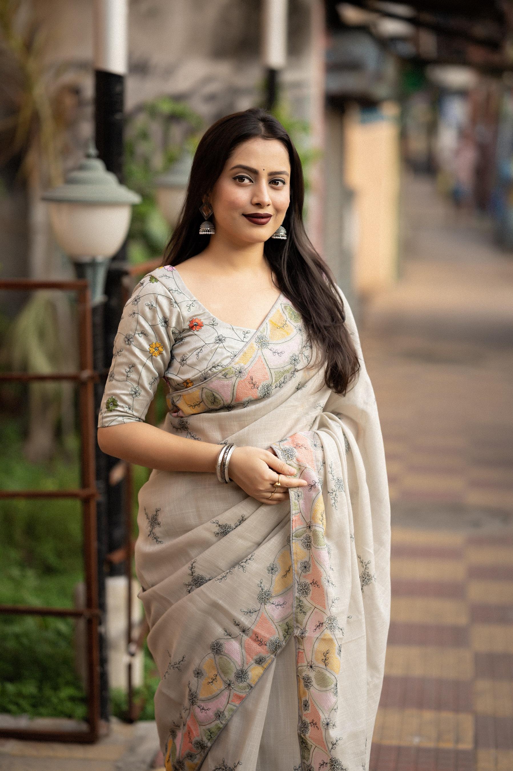 Grey Pure Linen Ethnic Motifs Saree with Unstitched Blouse - A2M - Distacart