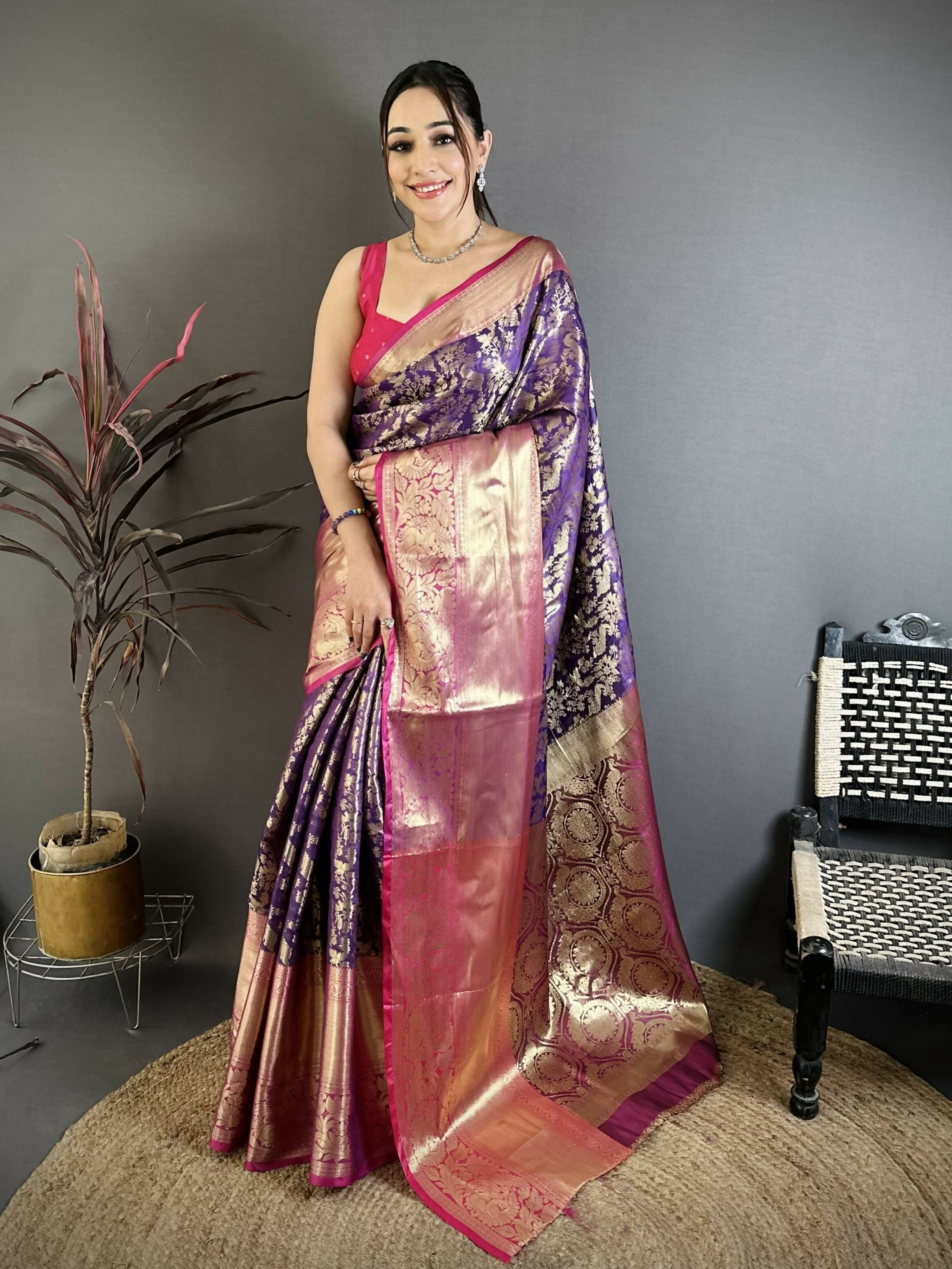 Prime Volt Pure Handloom Kanjivaram Katan Silk Saree with Antique Zari & Contrast Pallu-Purple - Dista