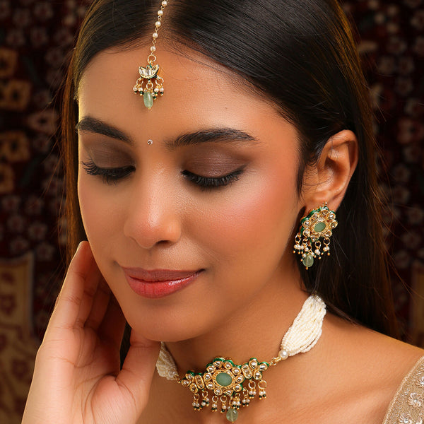 Ruby Raang Green-Gold Kundan Neck Piece With Matching Earrings And Maang Tikka - Distacart