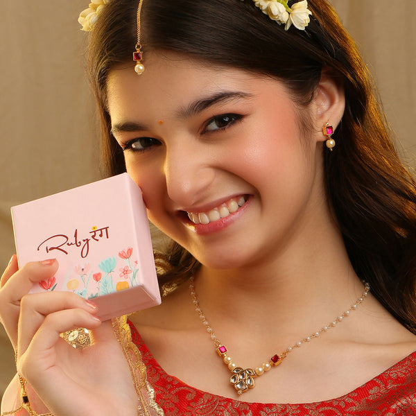 Ruby Raang Mannat Kundan Set
