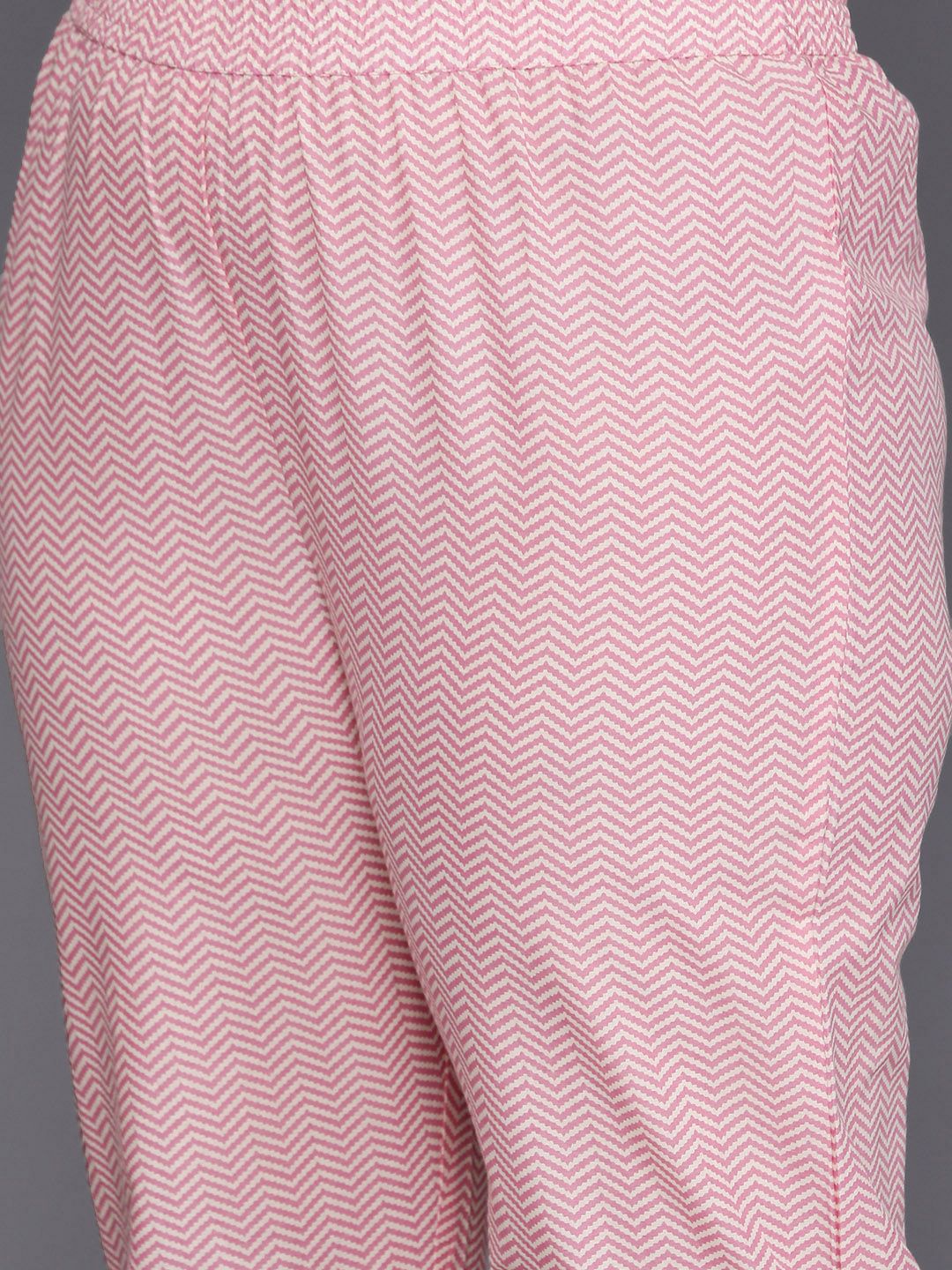 Sztori Plus Size Floral Printed Gotta Patti Pure Cotton A Line Kurta with Trousers - Distacart