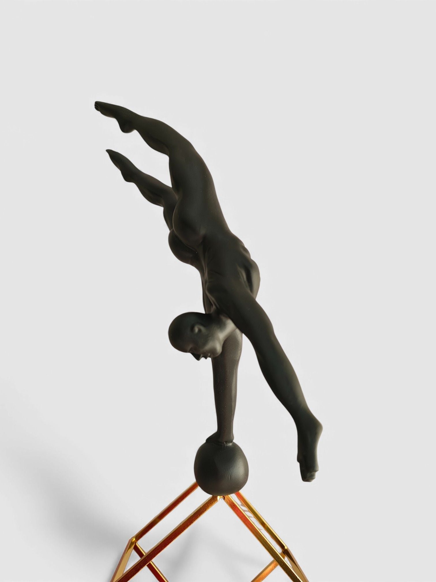 Sun Mun Decors Balancing Acrobat Sculpture