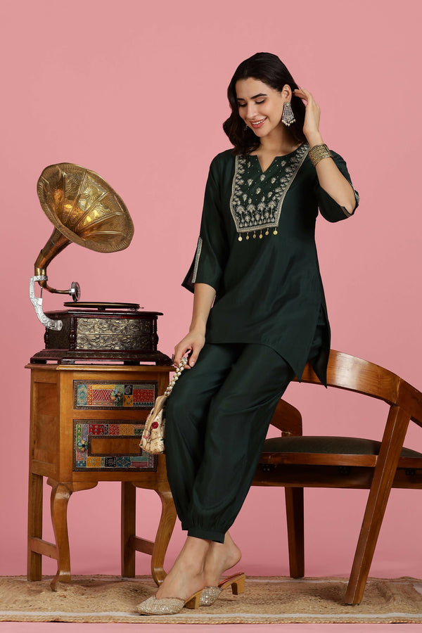 BulBul Women’s Dark Green Embroidered Chanderi Kurta Set