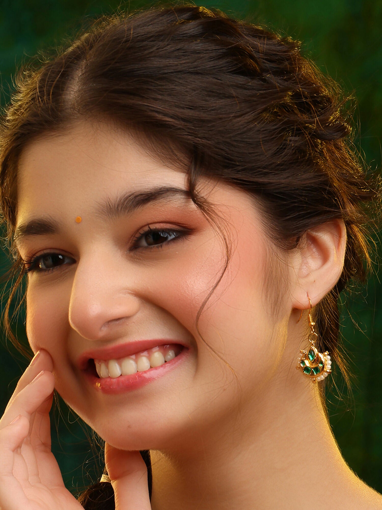 Ruby Raang Suhana Chand Earring