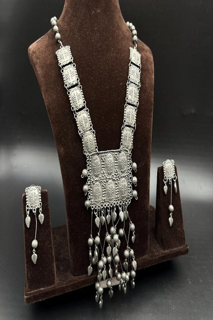 Vastrabhushan Oxidized Silver Boho Necklace Set, Ethnic Tribal Jewelry - Dista