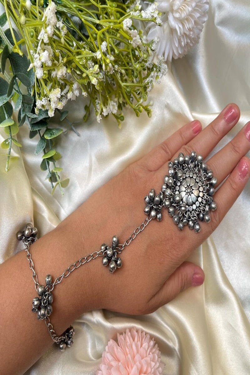 Vastrabhushan Oxidized Silver Ghungroo Hand Harness: Indian Boho Haathphool Bracelet - Dista