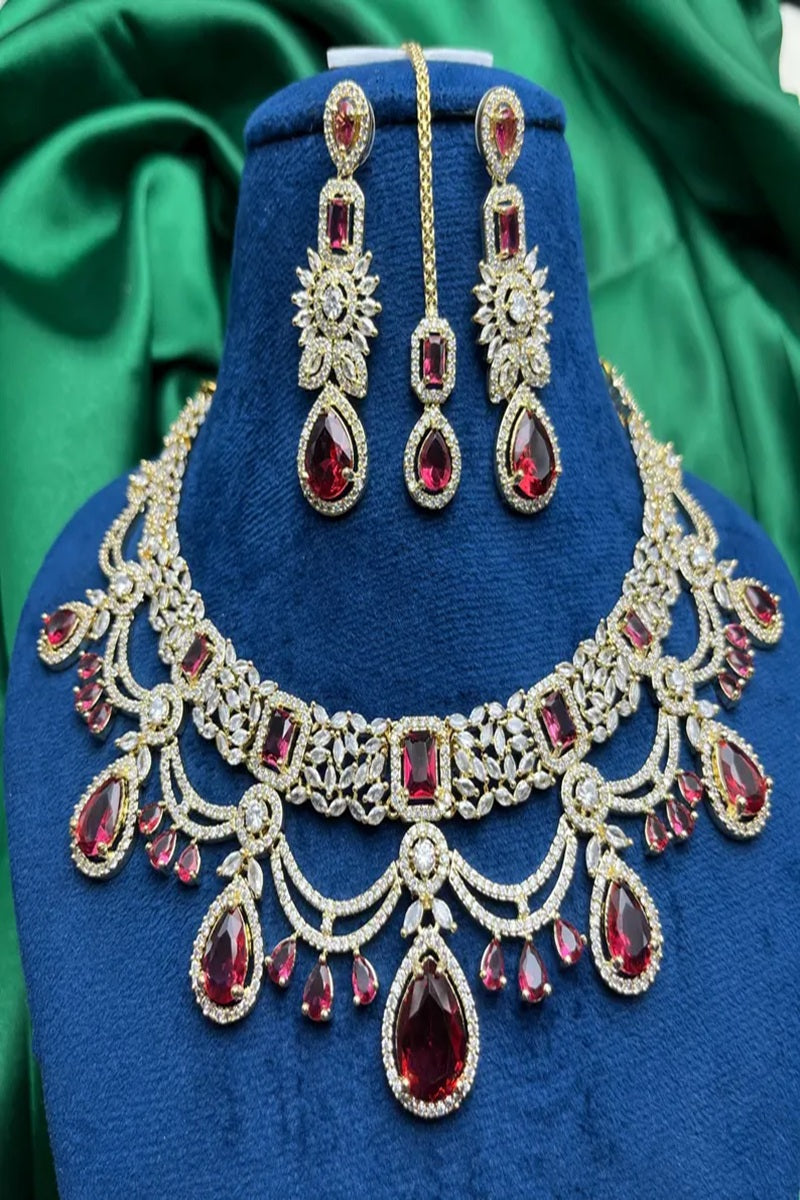 Vastrabhushan Red Stone Kundan Bridal Jewelry Set | Choker Necklace, Maang Tikka - Dista