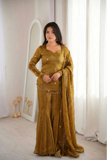 Teeya Creation New Womens Trendy Embroidery Sequence Work Kurta Set - Dista