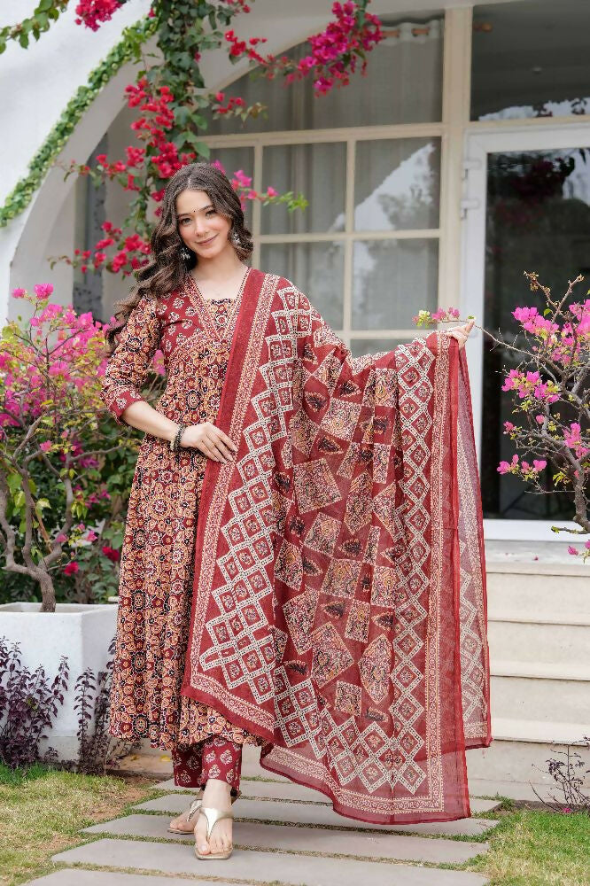 Jaimini Women Cotton Printed V-Neck 3/4 Sleeves Calf Length Flared Kurta Pant And Dupatta Set - Dista