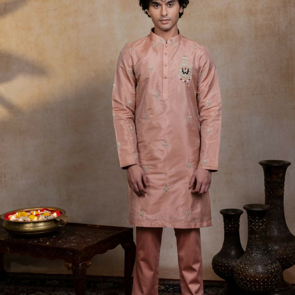 Semi Pattu Copper Balaji Ratna Pattu Set By Hilo Design