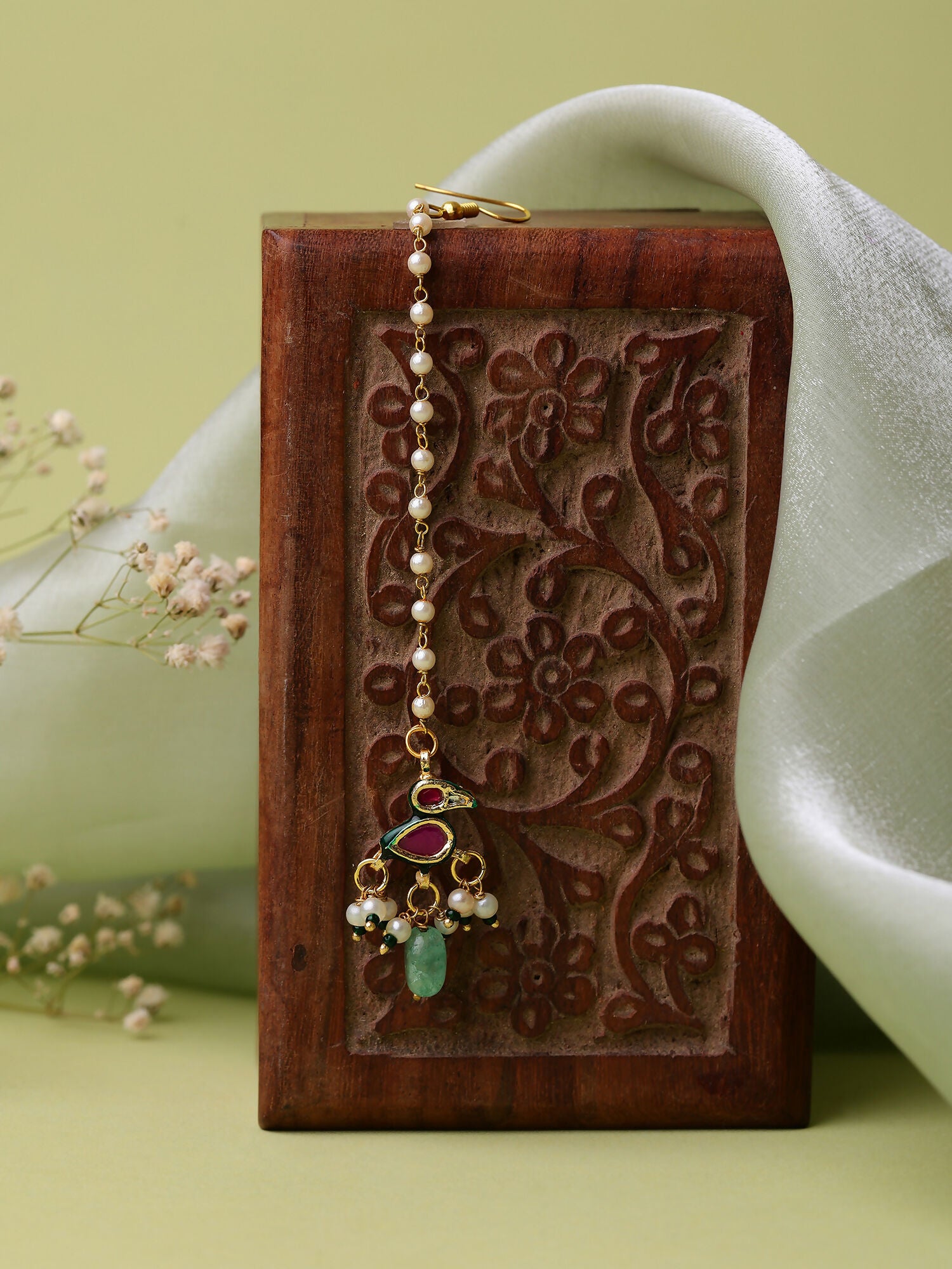 Ruby Raang Multi-Color Kundan Maang Tikka