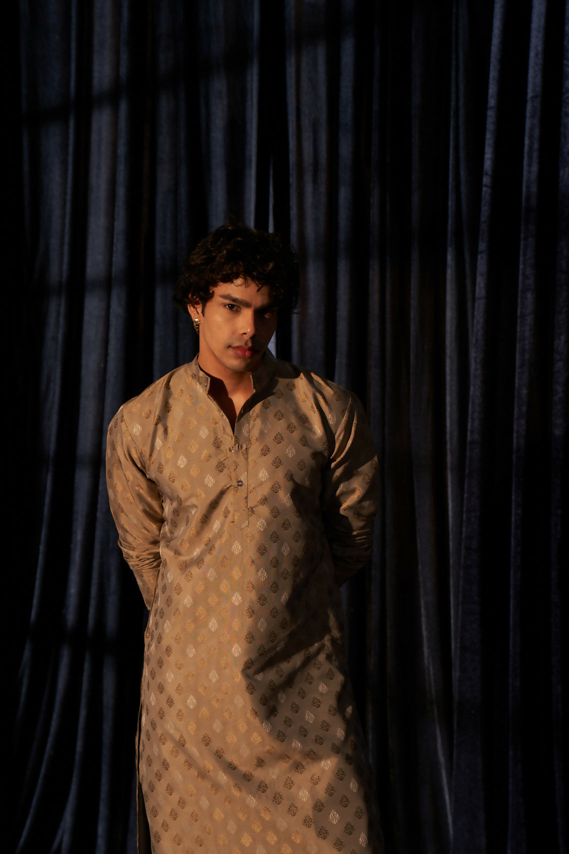 mkb3256-5_54273028793_o