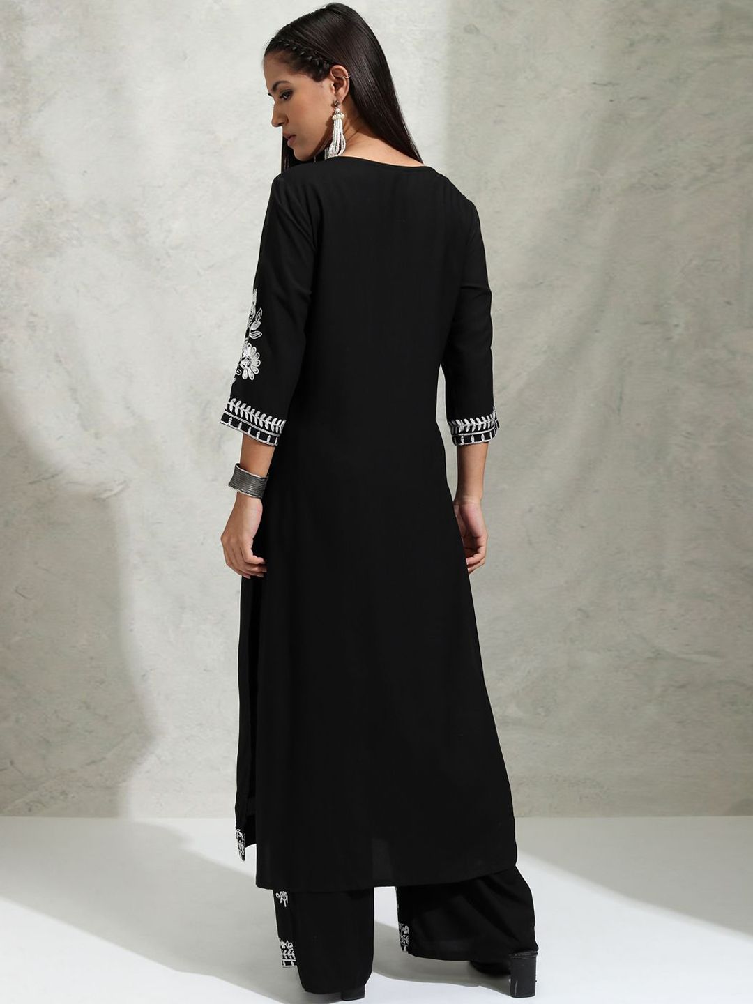 Vishudh Black Floral Embroidered Straight Kurta with Palazzo