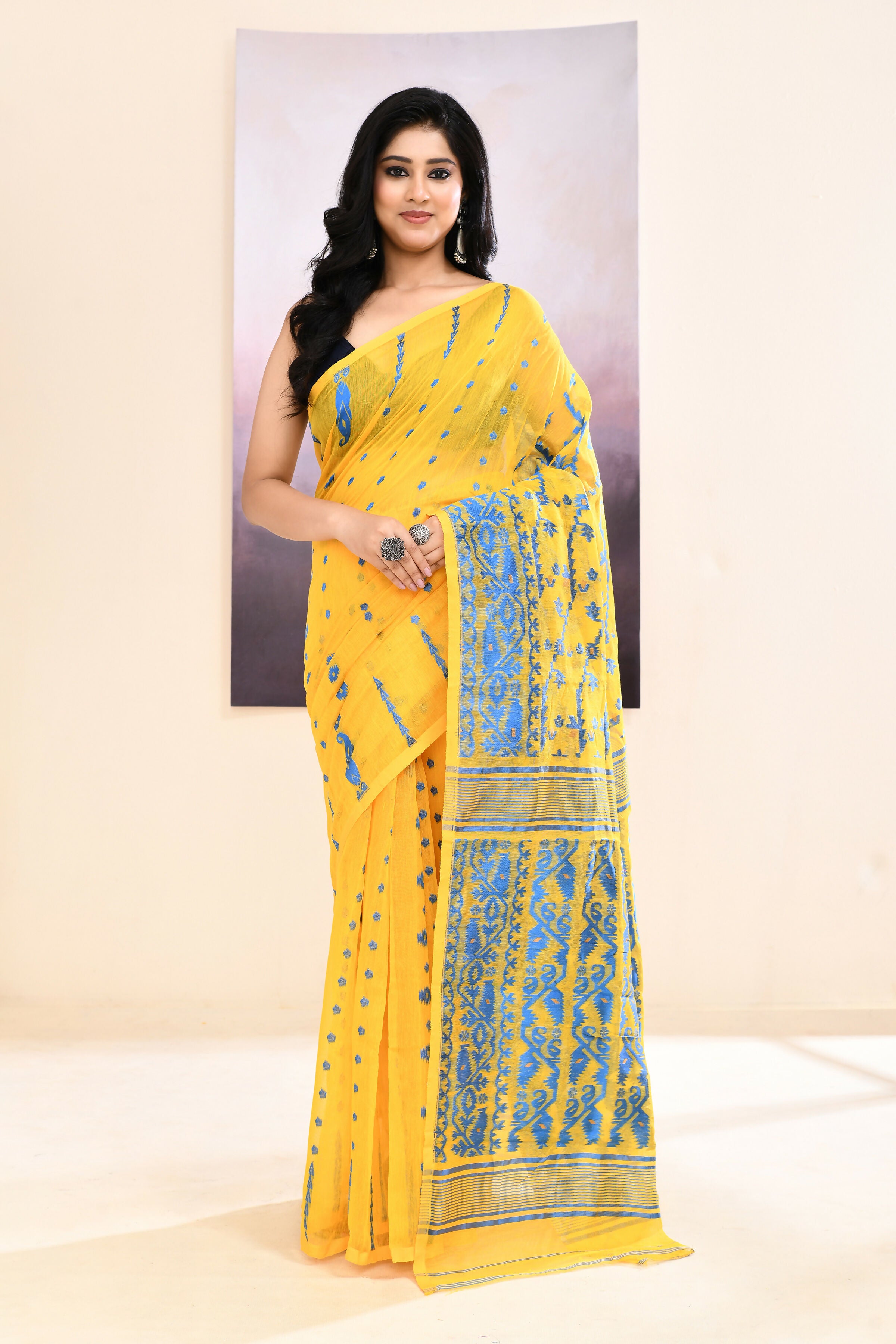Piyari Fashion Women's Yellow Embellished Cotton Blend Jamdani Saree - Dista