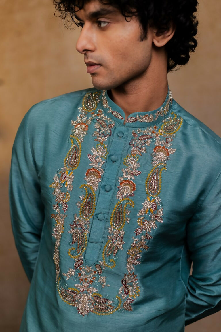 Falling Raw Silk Green Paisley Zari Kurta Set By Hilo Design