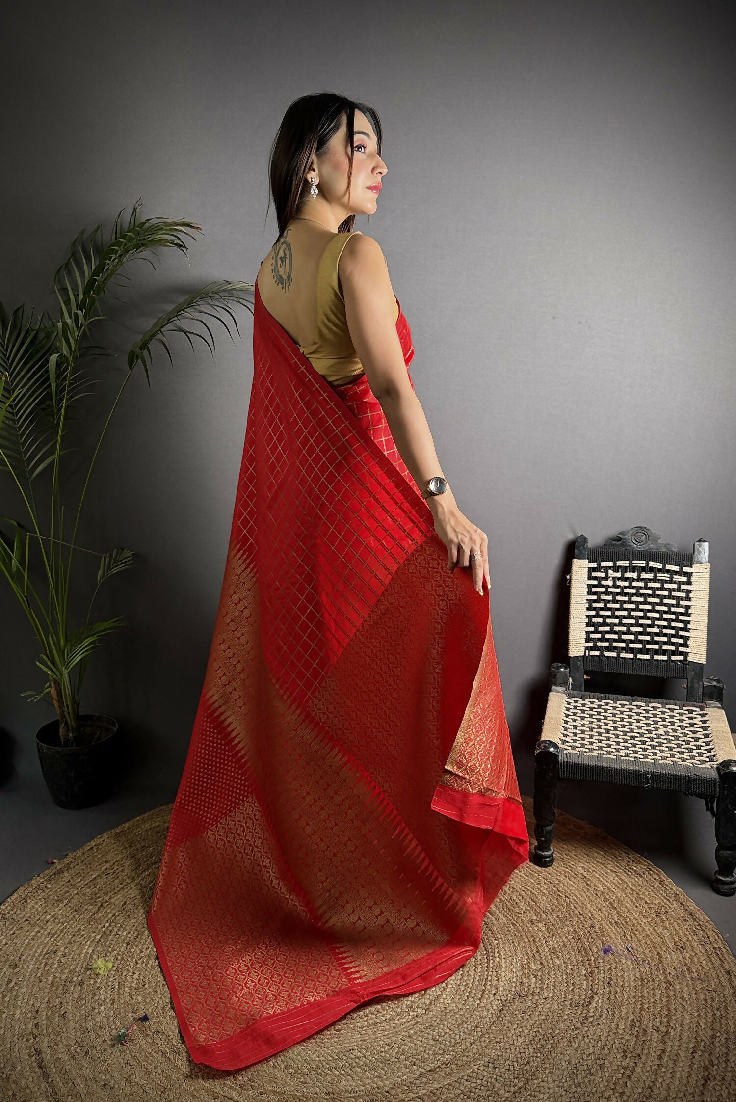 Joban Fashion Red Banarasi Soft Lichi Silk Checks & Woven Saree