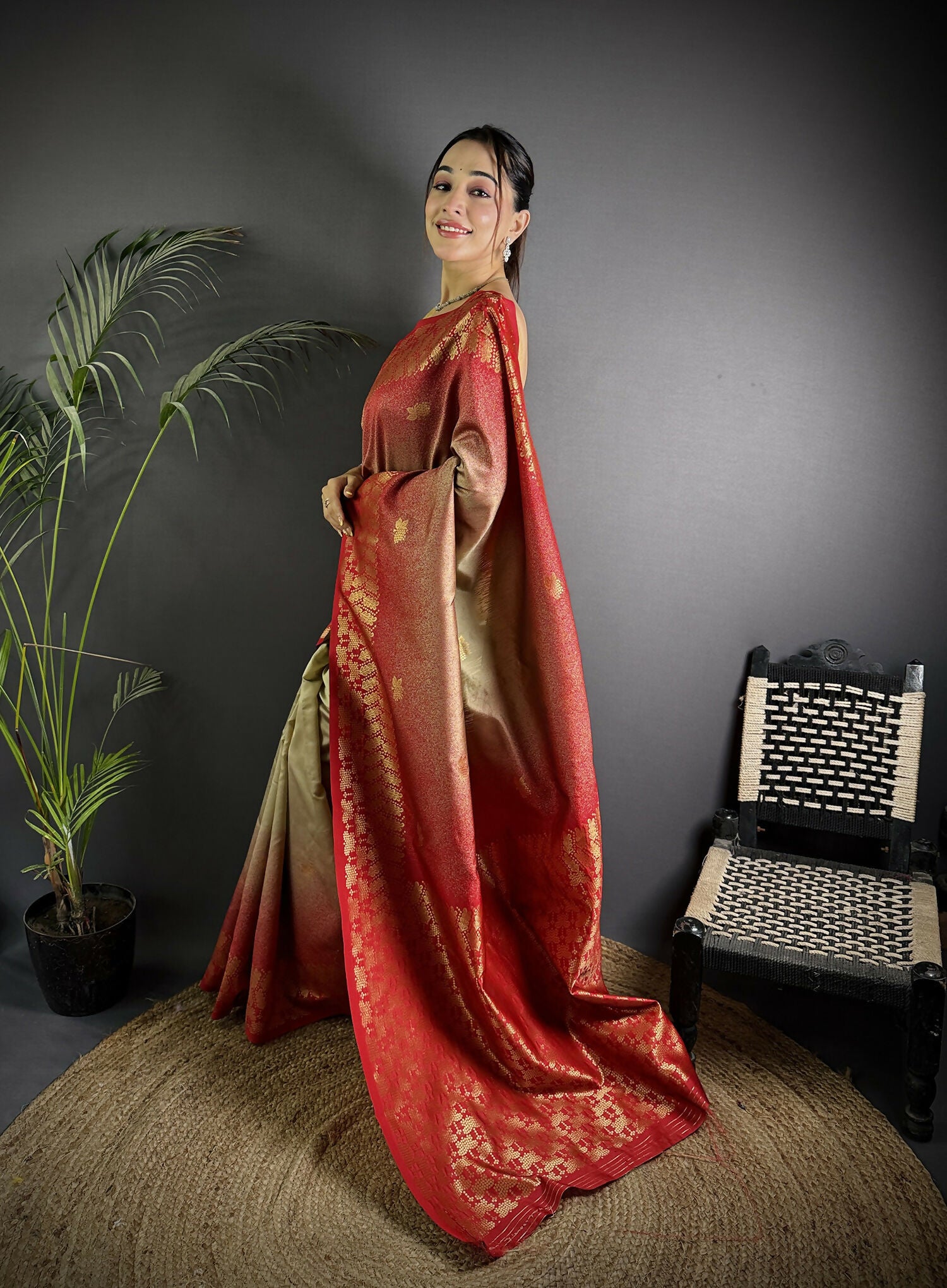 Joban Fashion Beige Handloom Silk Ikkat Saree