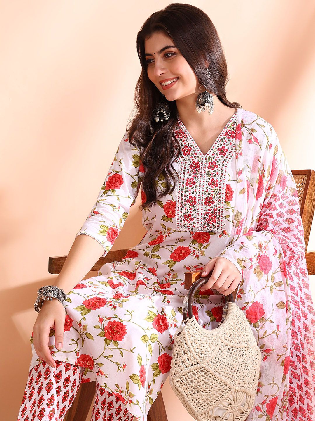 Ode by House of Pataudi Floral Printed Pure Cotton Kurta with Trousers & Dupatta - Distacart