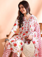 Thumbnail for Ode by House of Pataudi Floral Printed Pure Cotton Kurta with Trousers & Dupatta - Distacart