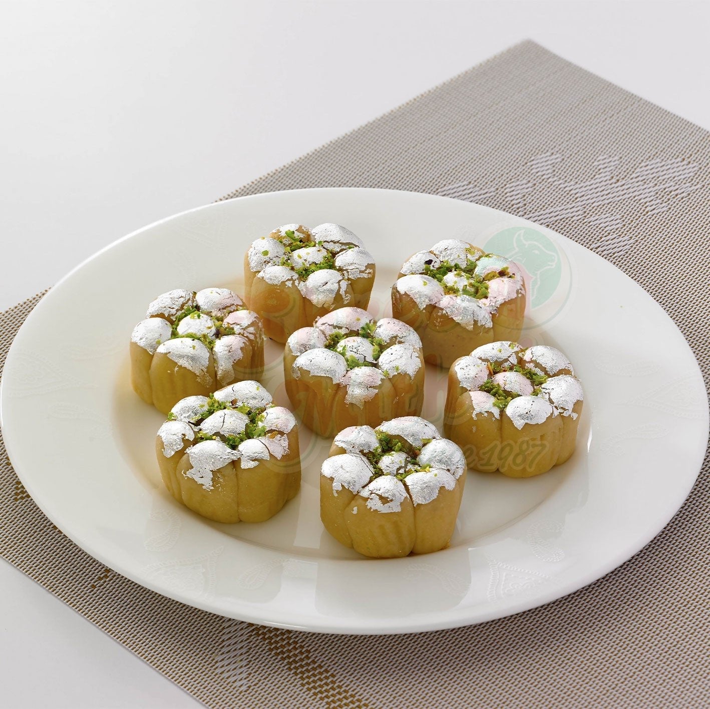 Shree Mithai Kaju Gajra - Distacart