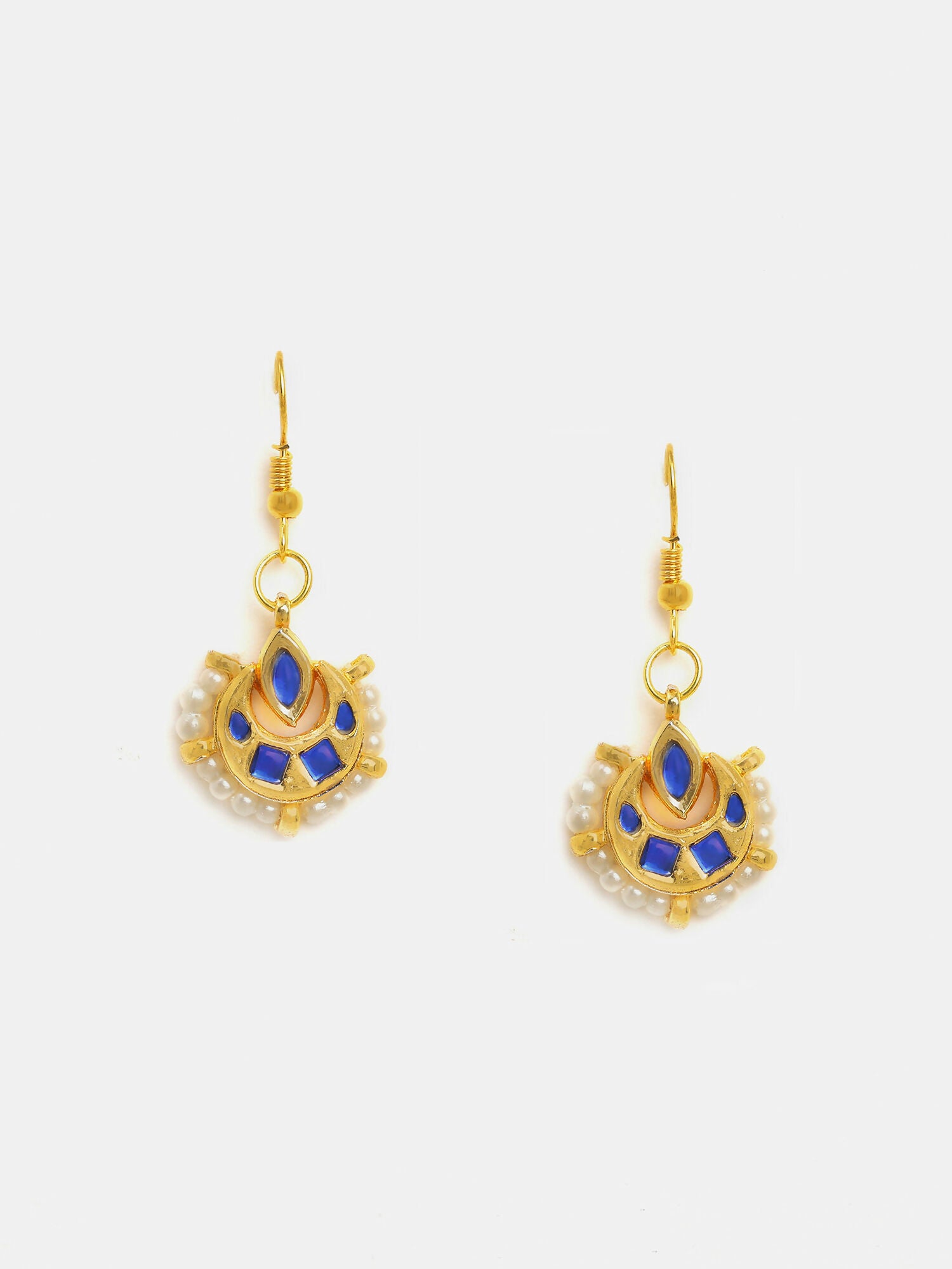 Ruby Raang Finest Gold Kundan Earrings With A Maang Tikka
