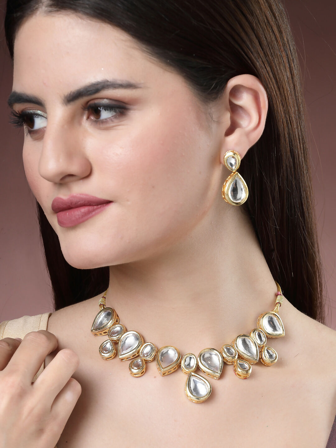 NVR Women's Gold Kundan-Studded Handcrafted Jewellery Set - Distacart