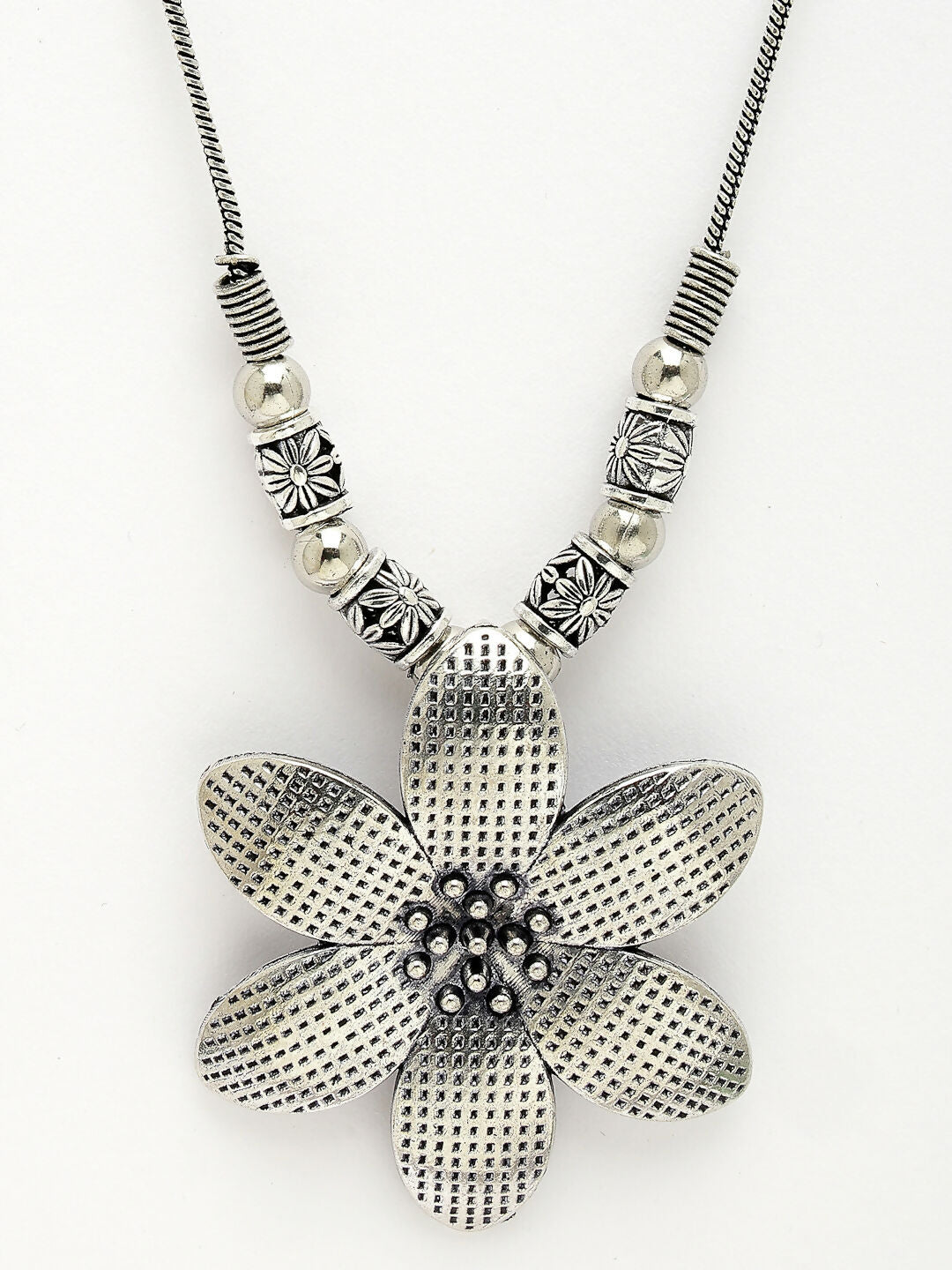 NVR Women's Silver-Toned Floral Shape Pendant with Chain - Distacart