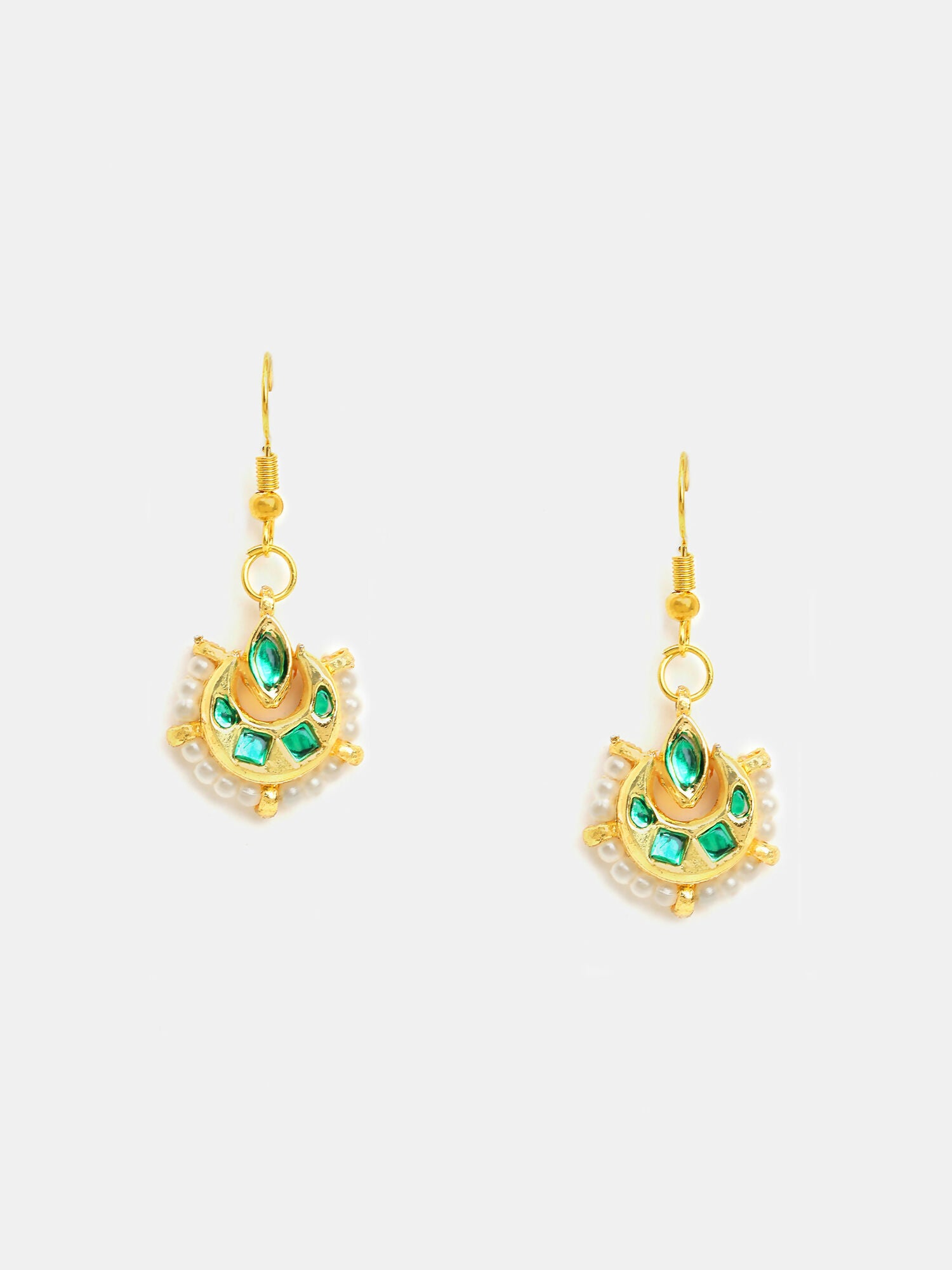 Ruby Raang Gold Green Kundan Earrings And Maang Tikka