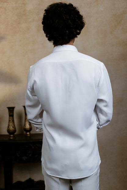 British White Kanaka Murti Shirt By Hilo Design - Distacart