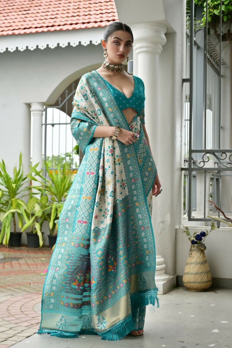 Vishnu Weaves Women's Sea-Green Banarasi Silk Patola Zari Woven Saree with Blouse