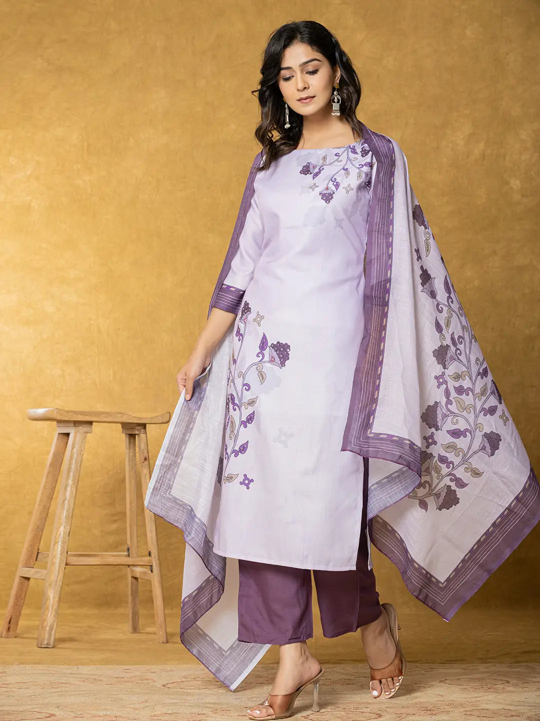 Yufta Lavender And White Linen Kurta Dupatta Pant Set