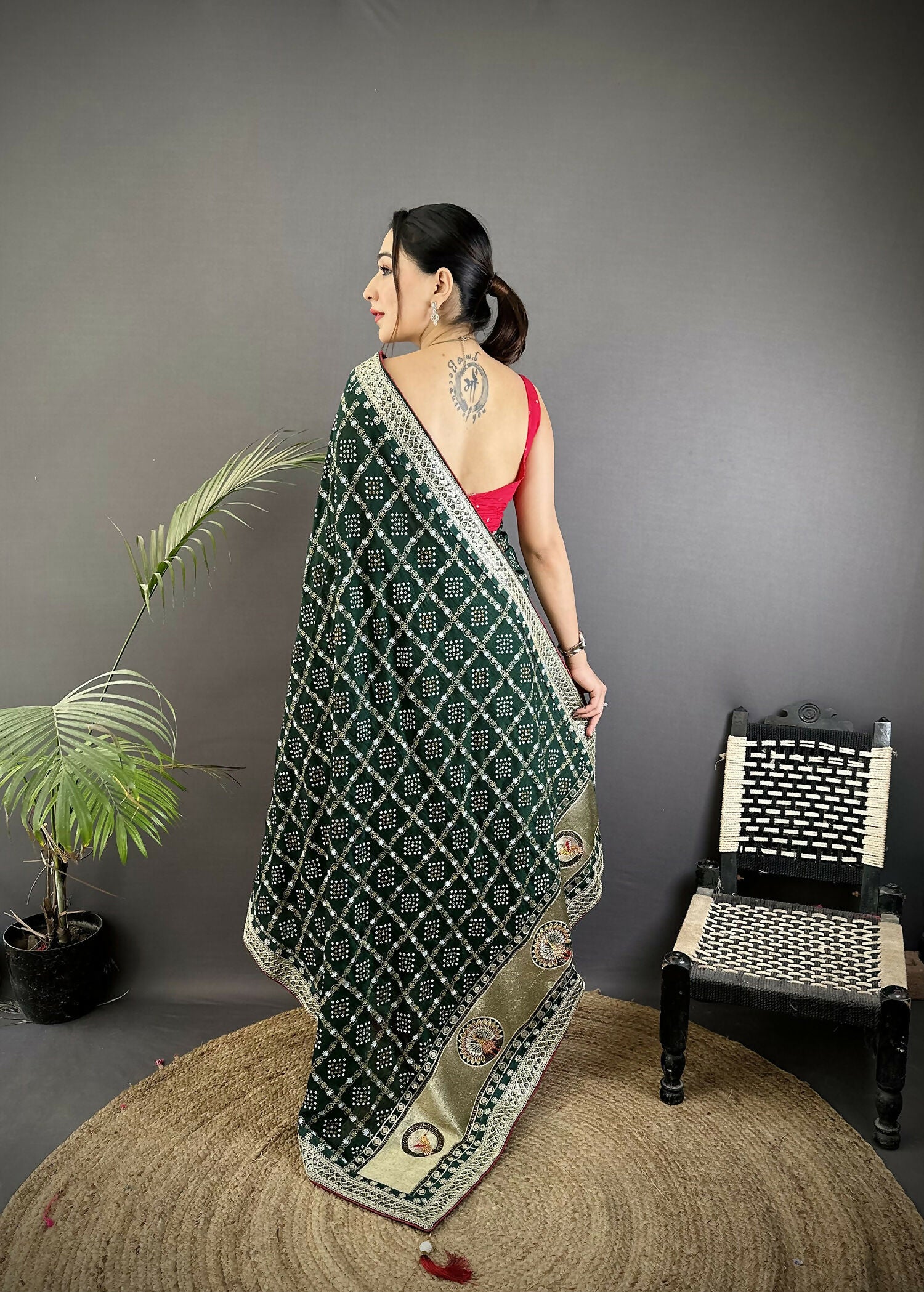Joban Fashion Dark Green Bandhej Bandhani Vichitra Silk Bandhani Prints Saree