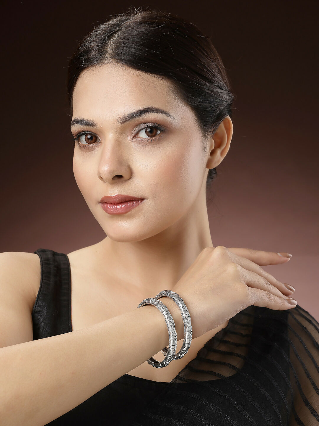 NVR Women's Set of 2 Silver-Toned German Silver Floral Oxidised Kada Bangle - Distacart