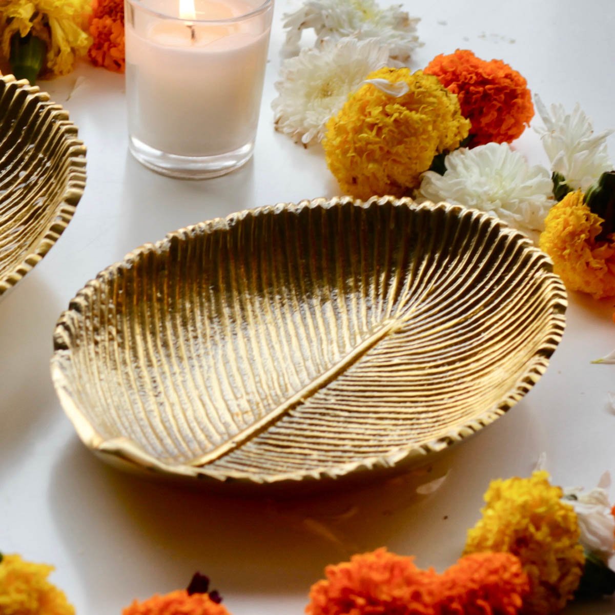leaf metal tray golden