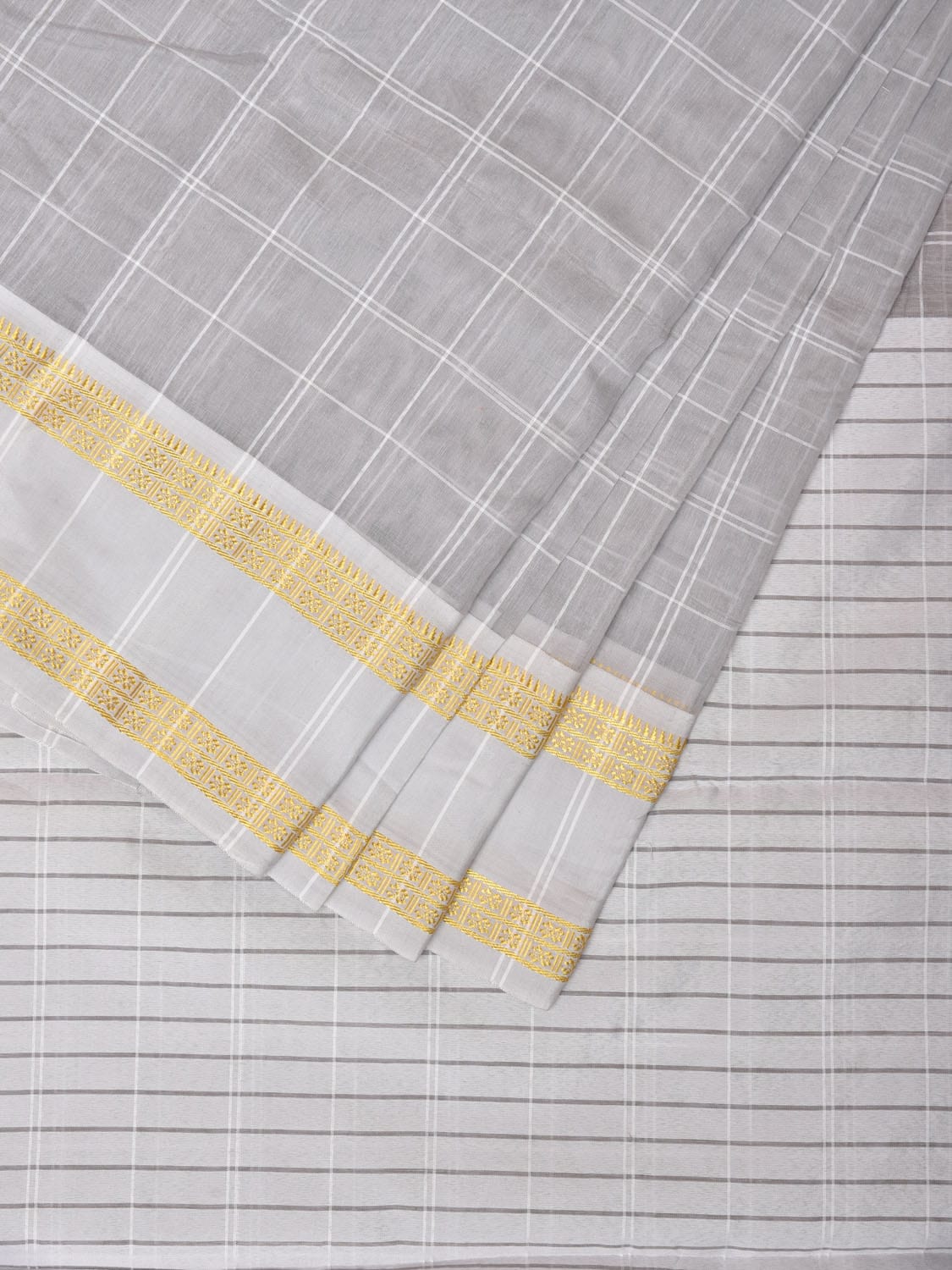 Light Grey Bamboo Cotton Saree with Big Checks and Doby Border Design - Global Threads - Distacart