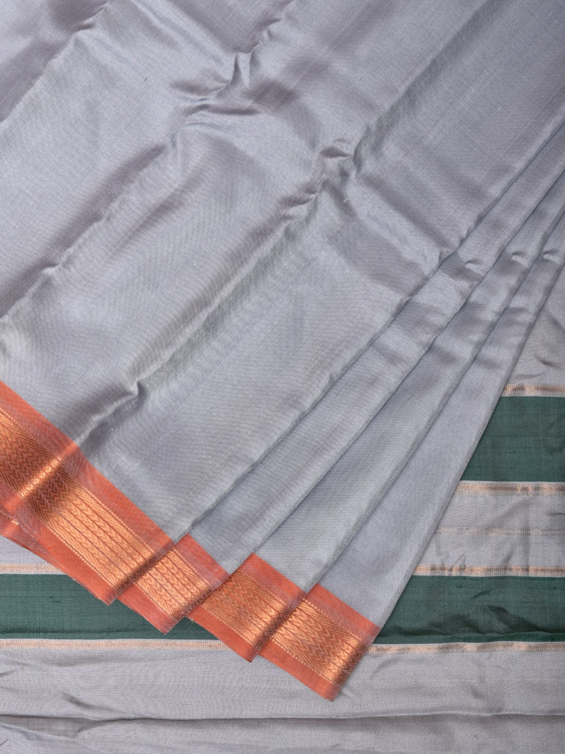 Light Grey Gadwal Silk Handloom Plain Saree with Strips Pallu Design - Global Threads - Distacart