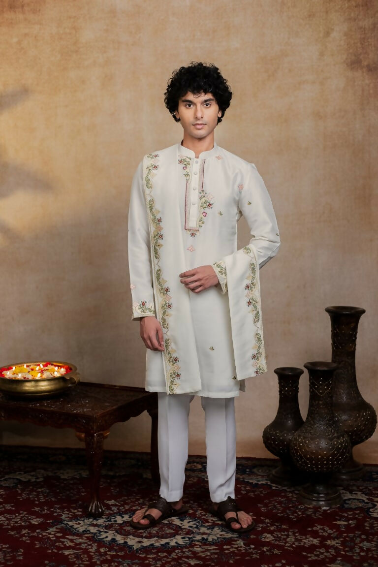 Falling Raw Silk Off White Geometric Symphony Kurta Set By Hilo Design - Distacart