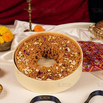 LMB Sweets Special Paneer Ghewar Patola Box - Dista