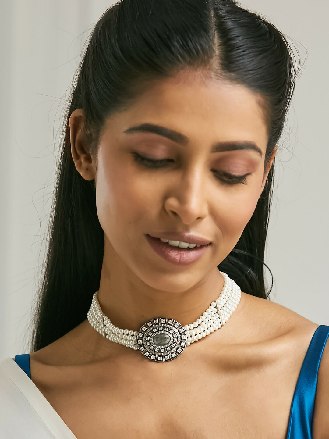 Nuyug Pearl Beaded Semi Precious Labradorite Stone & Enamelled Choker Necklace