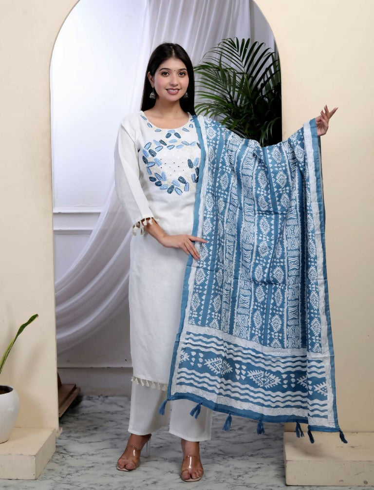 WHITE_EMBROIDERY_DUPATTA (1)