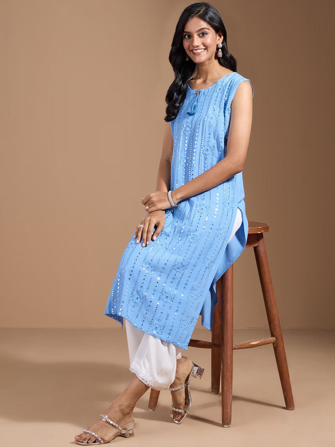 Ode by House of Pataudi Women Thread Work Kurta - Distacart