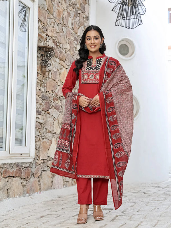 Yufta Maroon Cotton Mandarin Collar Kurta Dupatta Set