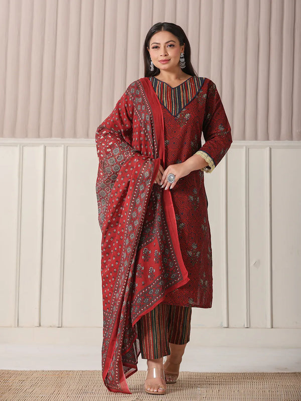 Yufta Maroon Floral Print Patch & Lace Work Plus Size Kurta Set With Pant & Dupatta